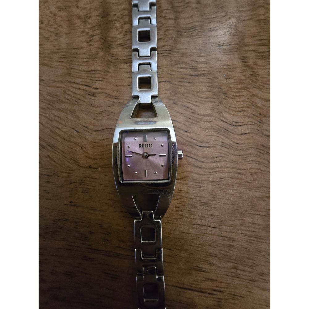 Vintage Y2K Relic by Fossil Womens Watch Silvertone Pink Dial Face Link Bracelet